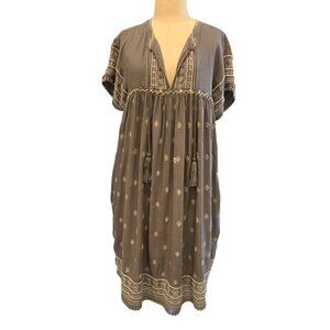 Sundance women’s dress  Grey Large 38’chest 37’ long  embroidered trim